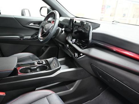 Used 2025 Chevrolet Equinox RS w/ Convenience Package III image 14