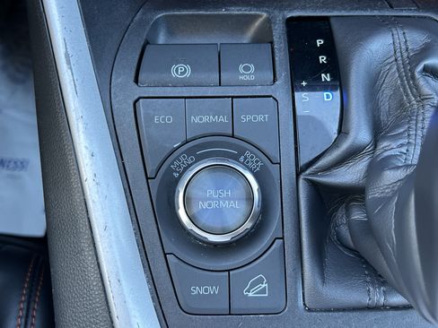Used 2024 Toyota RAV4 Adventure AWD/4WD image 31