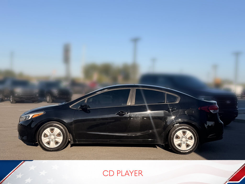 Used 2017 Kia Forte LX FWD image 3
