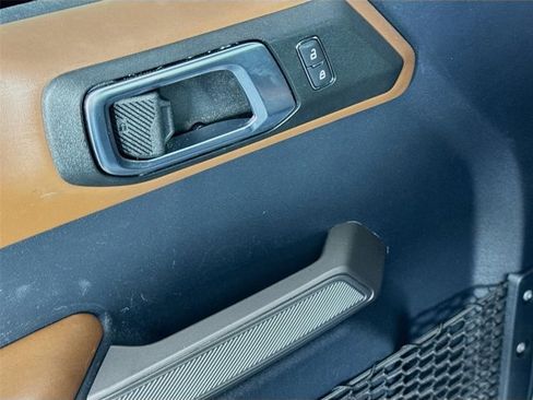 Used 2023 Ford Bronco Outer Banks AWD/4WD image 19