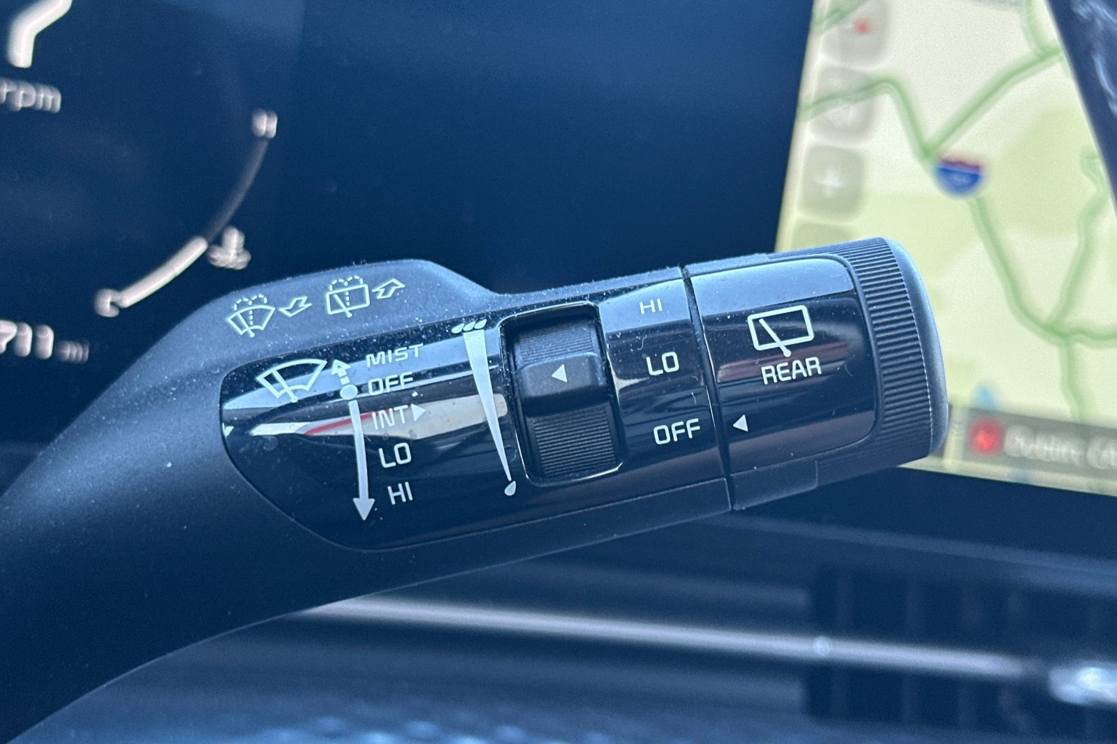 Used 2024 Kia Carnival SX Prestige FWD image 36