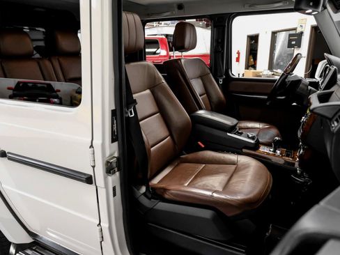 Used 2014 Mercedes-Benz G 550 image 33