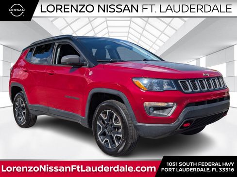Used 2019 Jeep Compass Trailhawk image 1