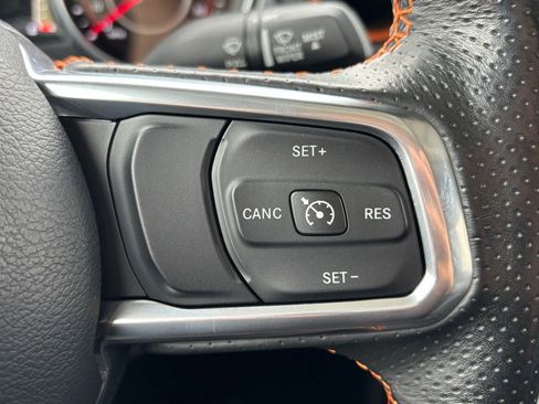 Used 2022 Jeep Gladiator Mojave w/ Cold Weather Group image 22