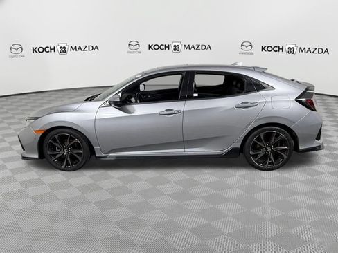 Used 2018 Honda Civic Sport Touring image 4