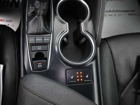 Used 2018 Toyota Camry XLE w/ Audio Package FWD image 9