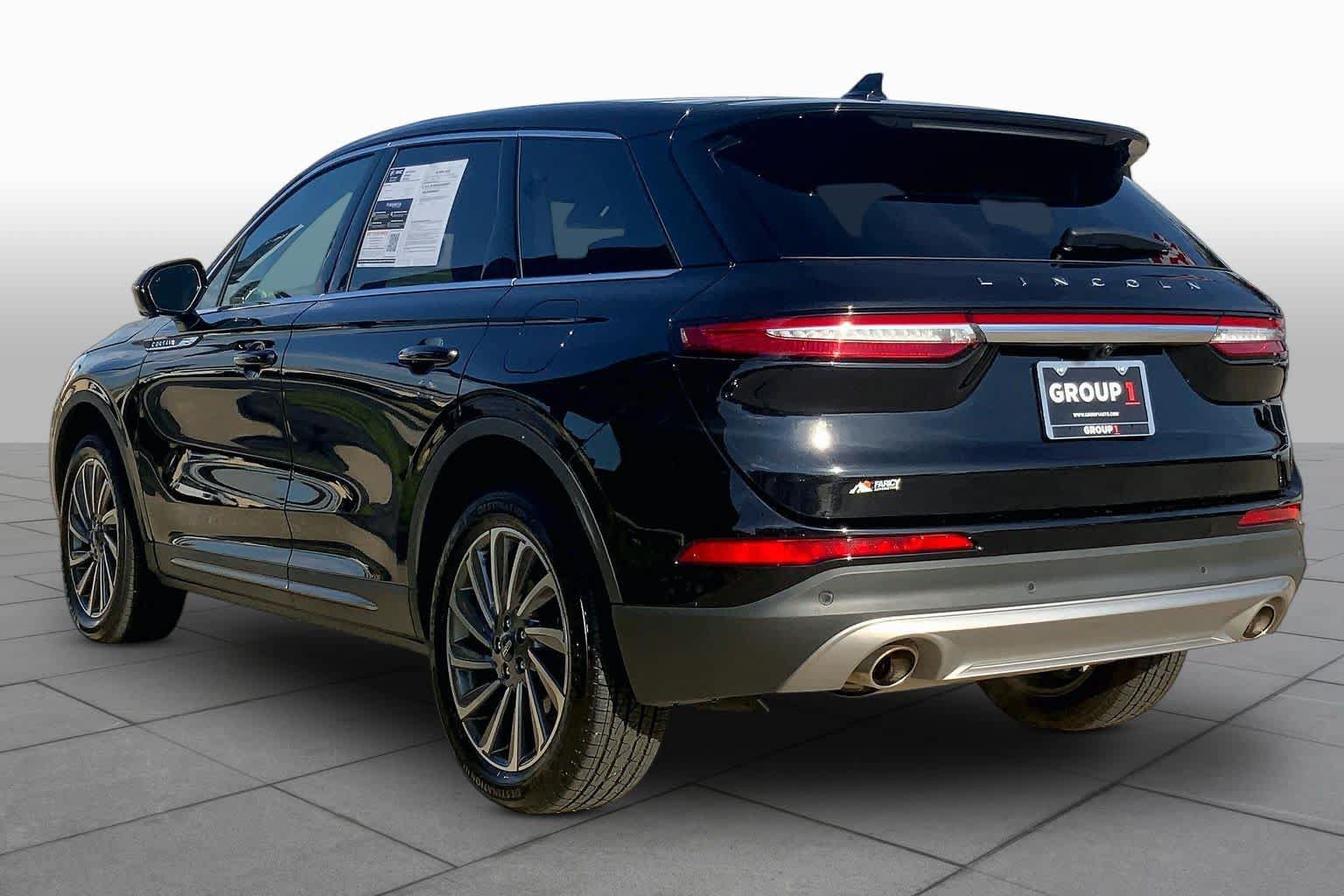 Used 2025 Lincoln Corsair Reserve AWD/4WD image 11