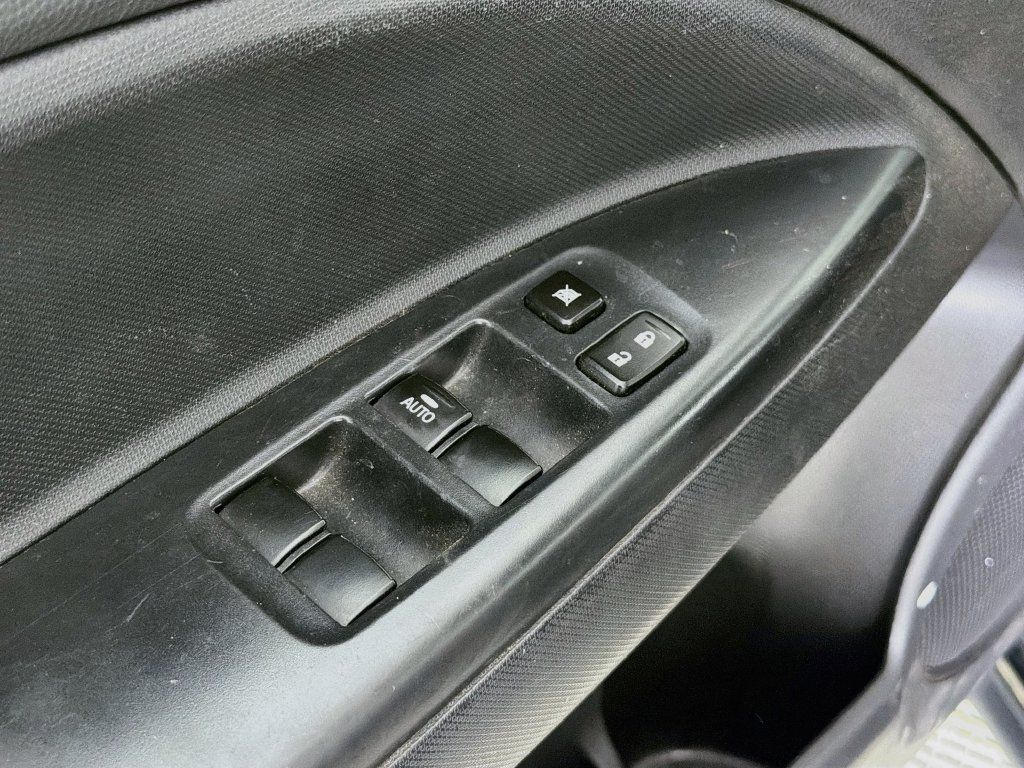 Used 2024 Mitsubishi Mirage ES FWD image 17