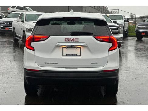 Used 2020 GMC Terrain SLE image 6