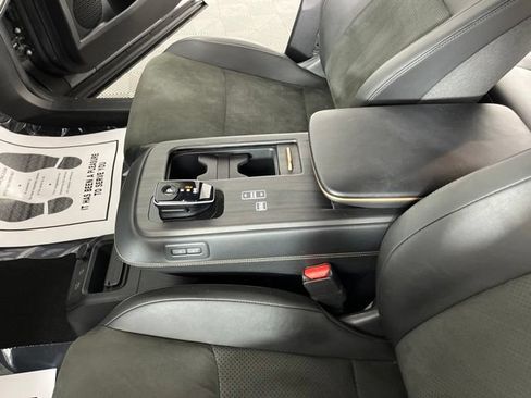 Used 2023 Nissan Ariya FWD image 29