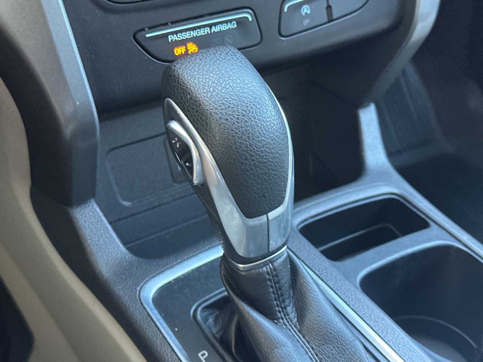 Used 2019 Ford Escape SE FWD image 21