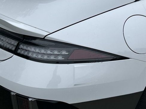 New 2025 Hyundai Ioniq 6 SE image 12