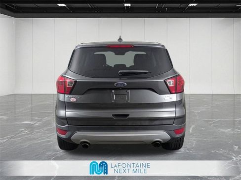 Used 2019 Ford Escape SE image 4