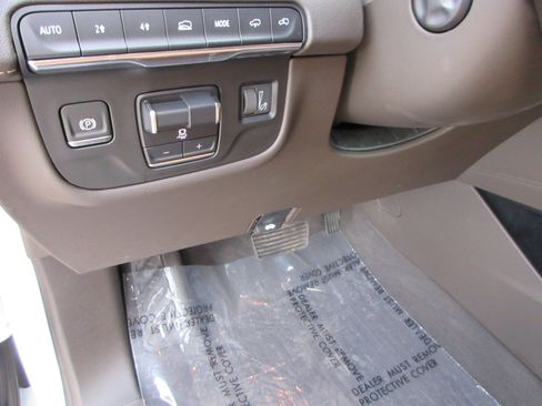 Used 2024 Cadillac Escalade Sport w/ Touring Package AWD/4WD image 36