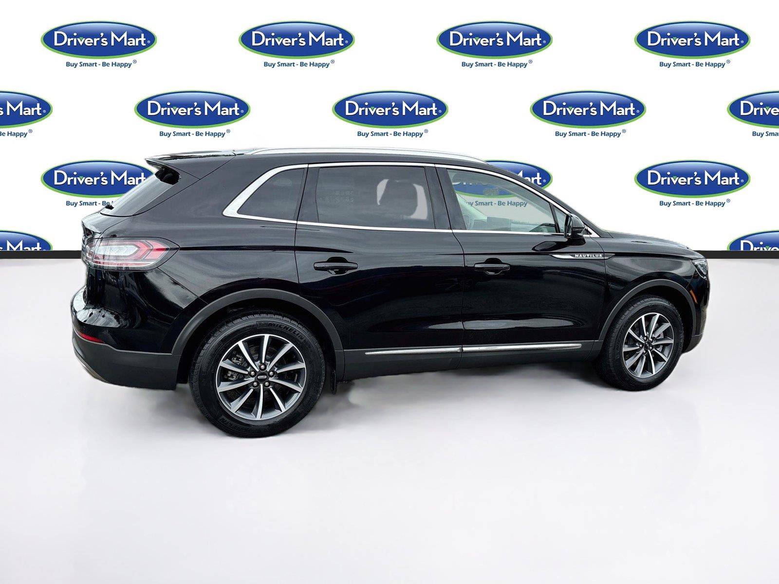 Used 2022 Lincoln Nautilus FWD image 8
