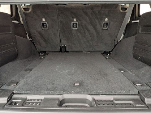 Used 2019 Jeep Wrangler Unlimited Sport S AWD/4WD image 26