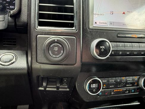 Used 2019 Ford Expedition Limited w/ Equipment Group 303A RWD image 41
