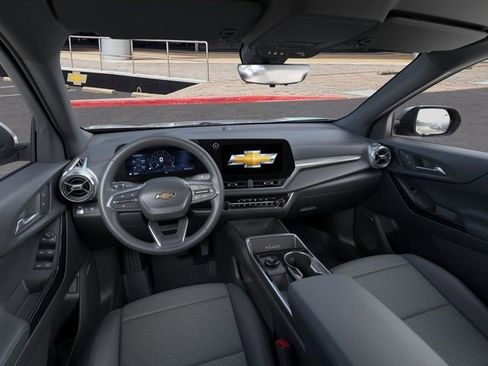 New 2026 Chevrolet Equinox LT w/ Convenience Package II FWD image 15