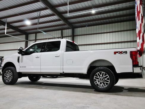 Used 2019 Ford F350 Lariat w/ Lariat Ultimate Package AWD/4WD image 7