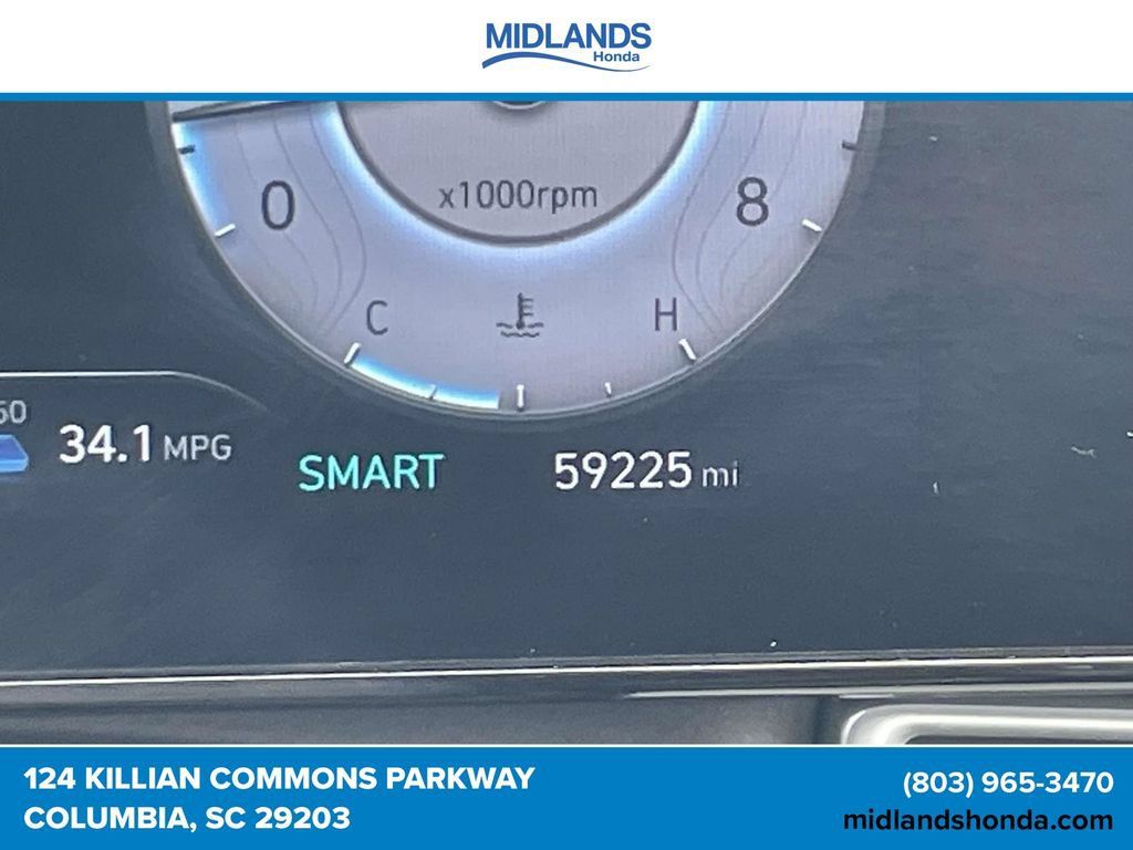 Used 2024 Hyundai Elantra Limited FWD image 22