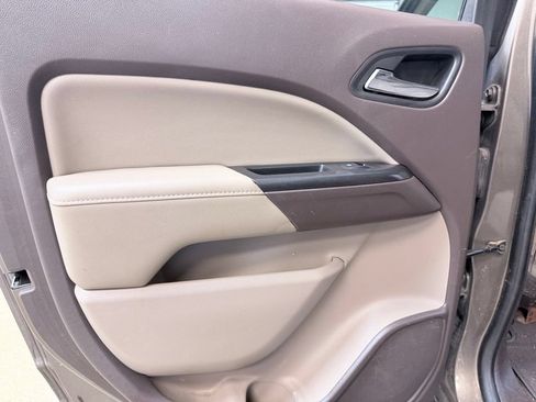 Used 2016 GMC Canyon SLE RWD image 18