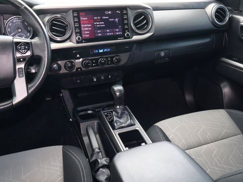 Used 2023 Toyota Tacoma TRD Sport AWD/4WD image 12