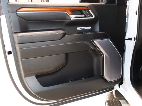 Used 2022 GMC Sierra 1500 Denali w/ Denali Reserve Package image 48