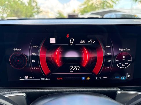 Used 2025 Mercedes-Benz GLB 250 4MATIC image 17