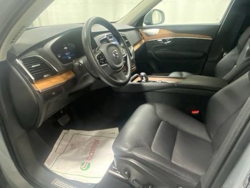 Certified 2024 Volvo XC90 B6 Plus w/ Protection Package Premier AWD/4WD image 10