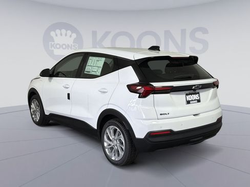 New 2027 Chevrolet Bolt LT w/ Comfort Package image 4