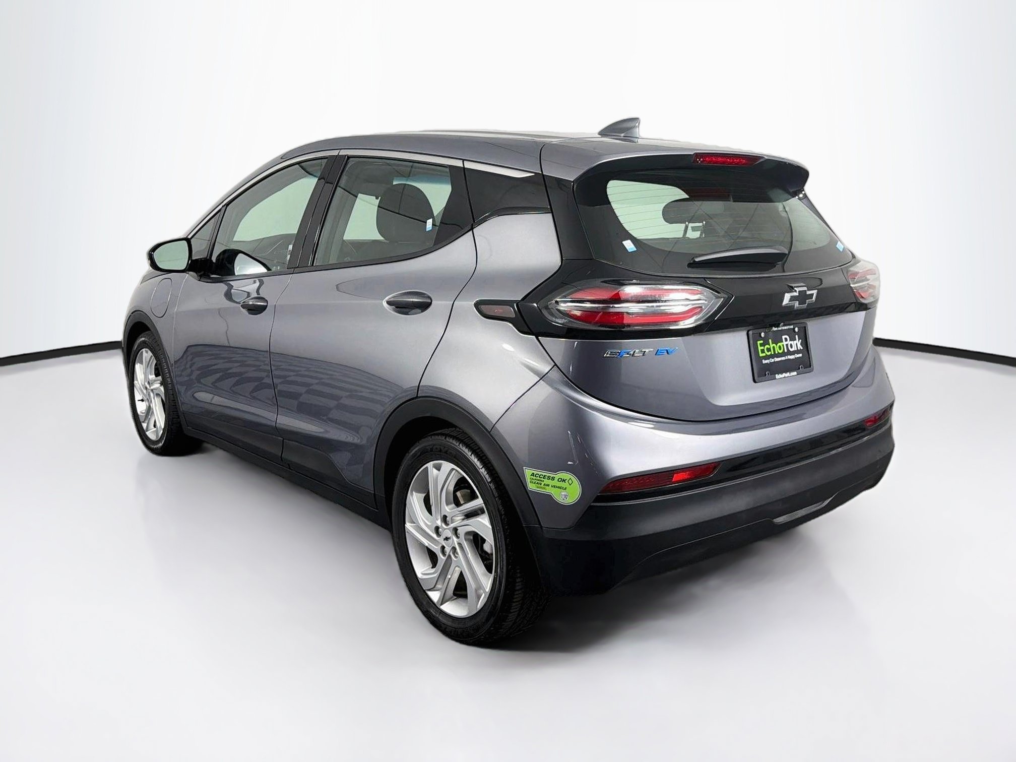Used 2023 Chevrolet Bolt LT FWD image 5