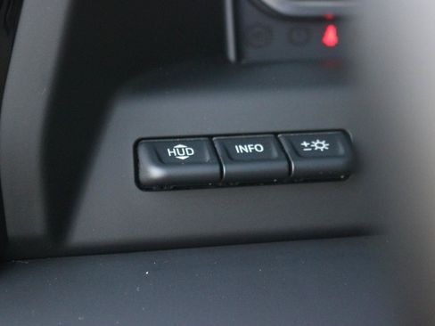 Used 2024 GMC Sierra 2500 AT4 w/ AT4 Premium Plus Package AWD/4WD image 32
