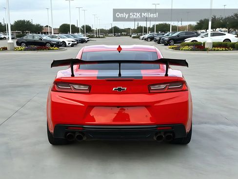 Used 2017 Chevrolet Camaro SS RWD image 3