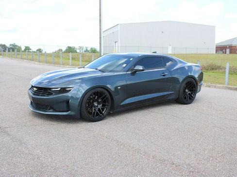 Used 2021 Chevrolet Camaro LT image 2