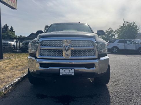 Used 2018 RAM 2500 Tradesman w/ Chrome Appearance Group AWD/4WD image 11
