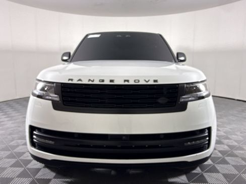 Used 2025 Land Rover Range Rover Long Wheelbase Autobiography AWD/4WD image 6