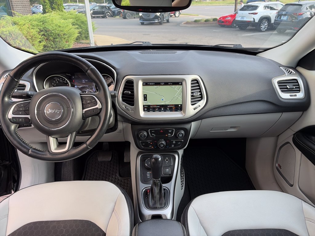 Used 2018 Jeep Compass Latitude w/ Popular Equipment Group AWD/4WD image 26