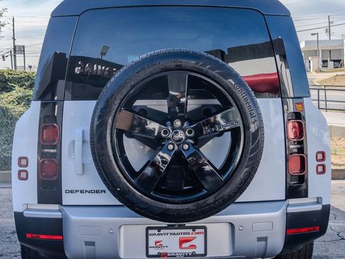 Used 2024 Land Rover Defender 130 S image 27