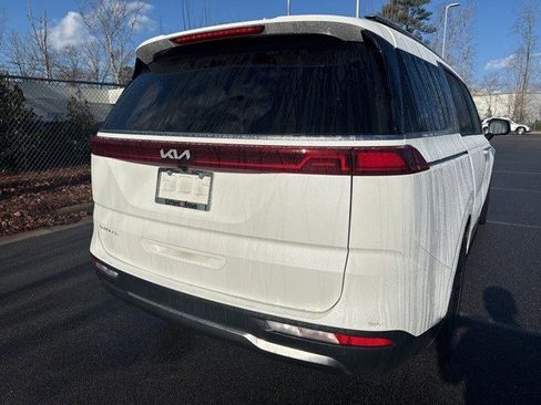 Used 2024 Kia Carnival SX Prestige image 5