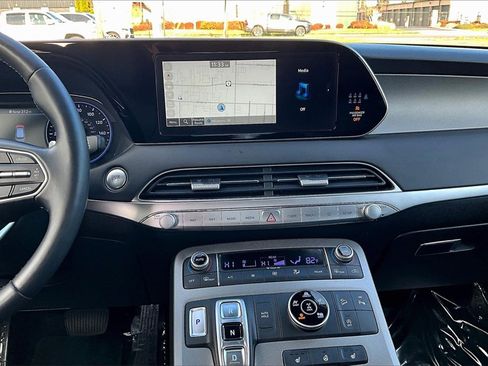 Used 2022 Hyundai Palisade SEL w/ 8P Bench Seat Package image 8