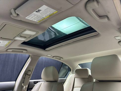 Used 2011 INFINITI G37 x Sedan w/ Premium Pkg image 34