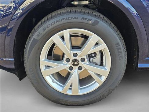 New 2025 Audi Q5 Premium image 10