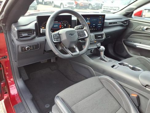 Used 2024 Ford Mustang Coupe image 11