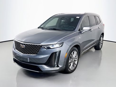 Used 2021 Cadillac XT6 Premium Luxury image 4