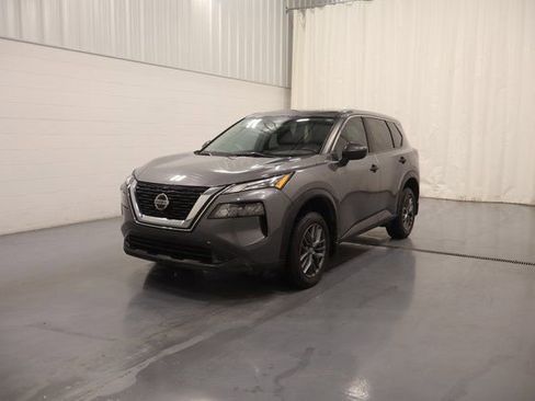 Used 2021 Nissan Rogue S image 5