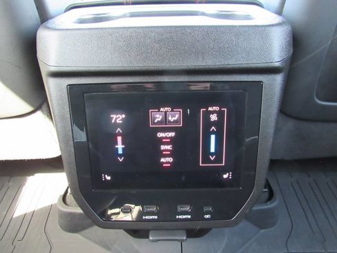 Used 2025 GMC Yukon XL AT4 Ultimate AWD/4WD image 35