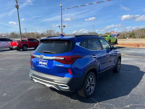 Used 2021 Kia Seltos SX w/ SX Sunroof Package AWD/4WD image 6