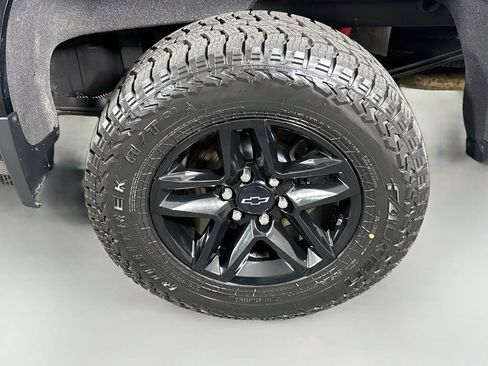 Used 2021 Chevrolet Silverado 1500 LT Trail Boss w/ Bed Protection Package AWD/4WD image 31