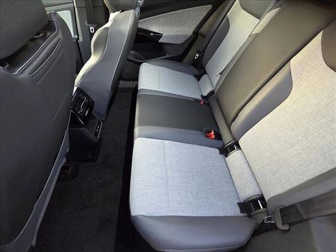 New 2026 Volkswagen ID.4 Pro image 16