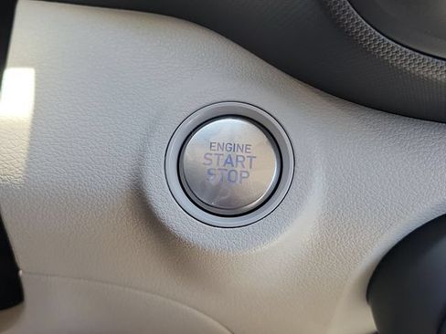 New 2026 Hyundai Venue SEL FWD image 10